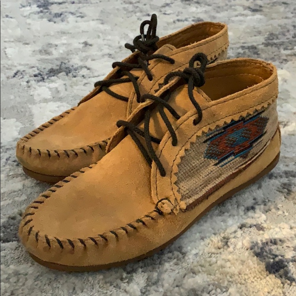 Minnetonka Boot